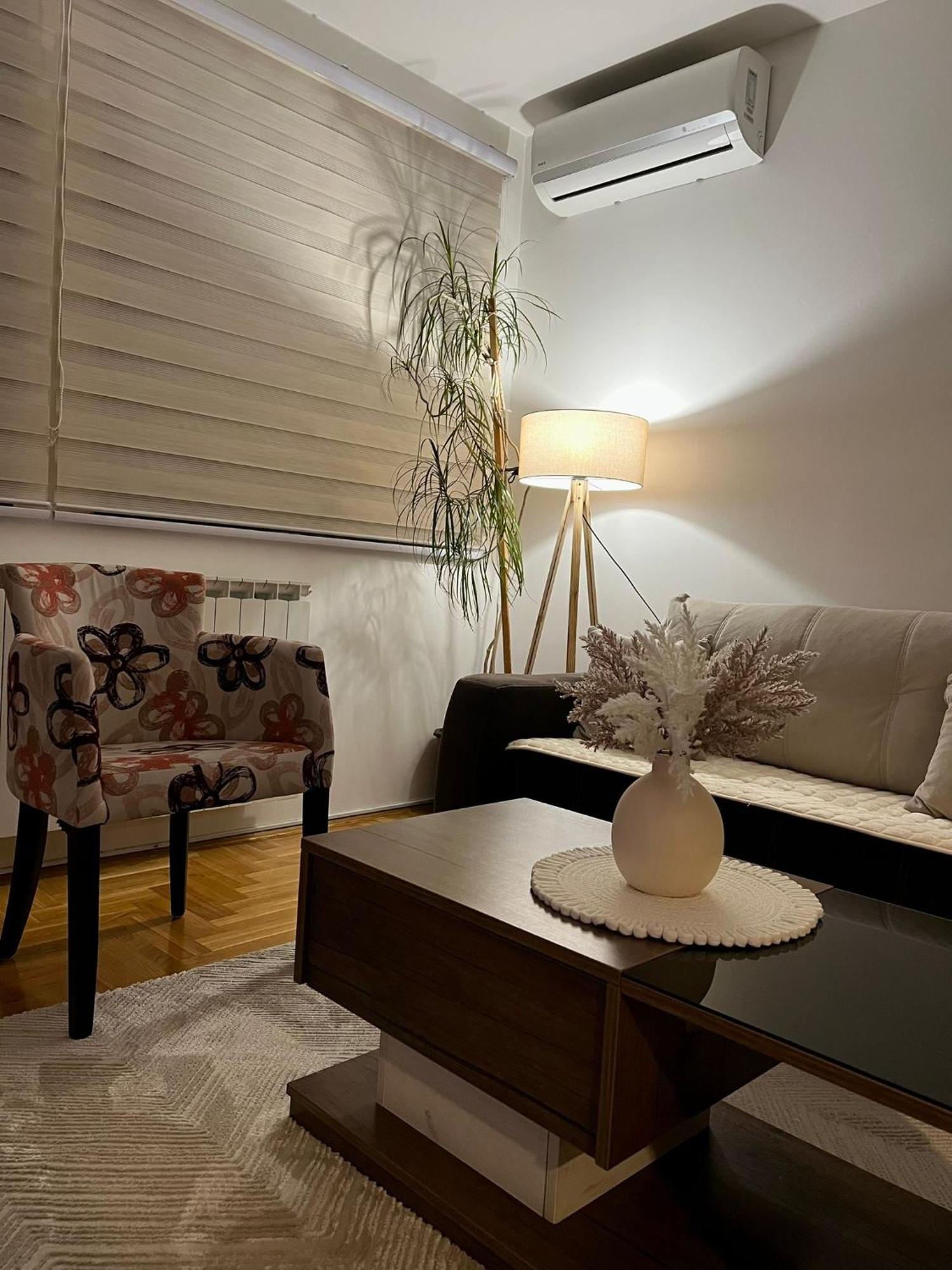 Apartman Manja Lukavica Екстер'єр фото